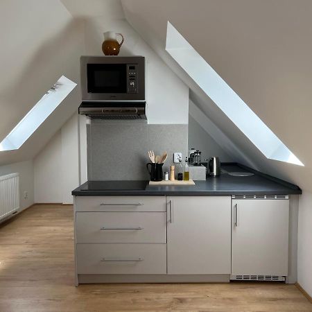 Sova Apartment Hostka  Ngoại thất bức ảnh